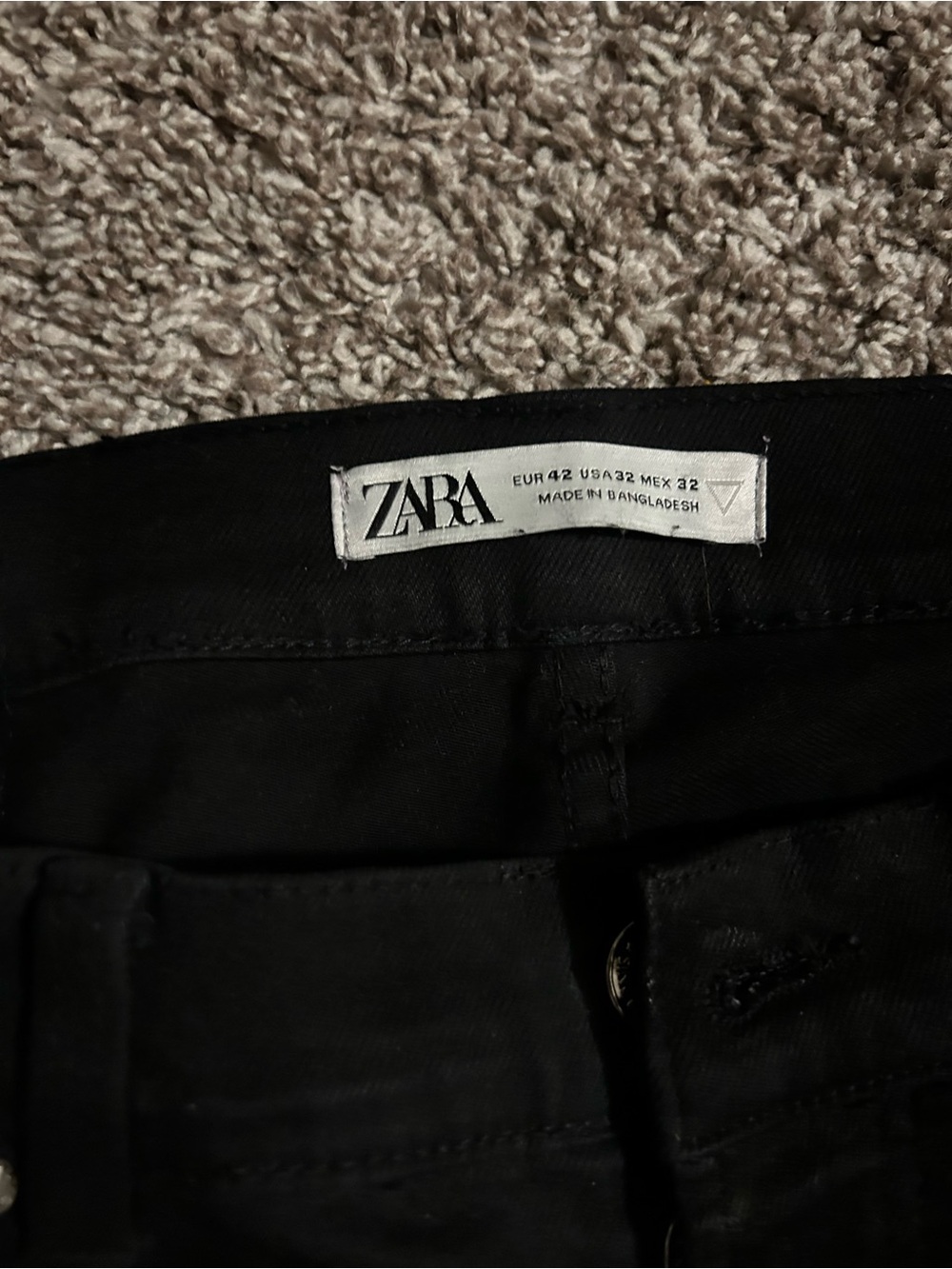 ZARA Men’s Slim Black Jeans